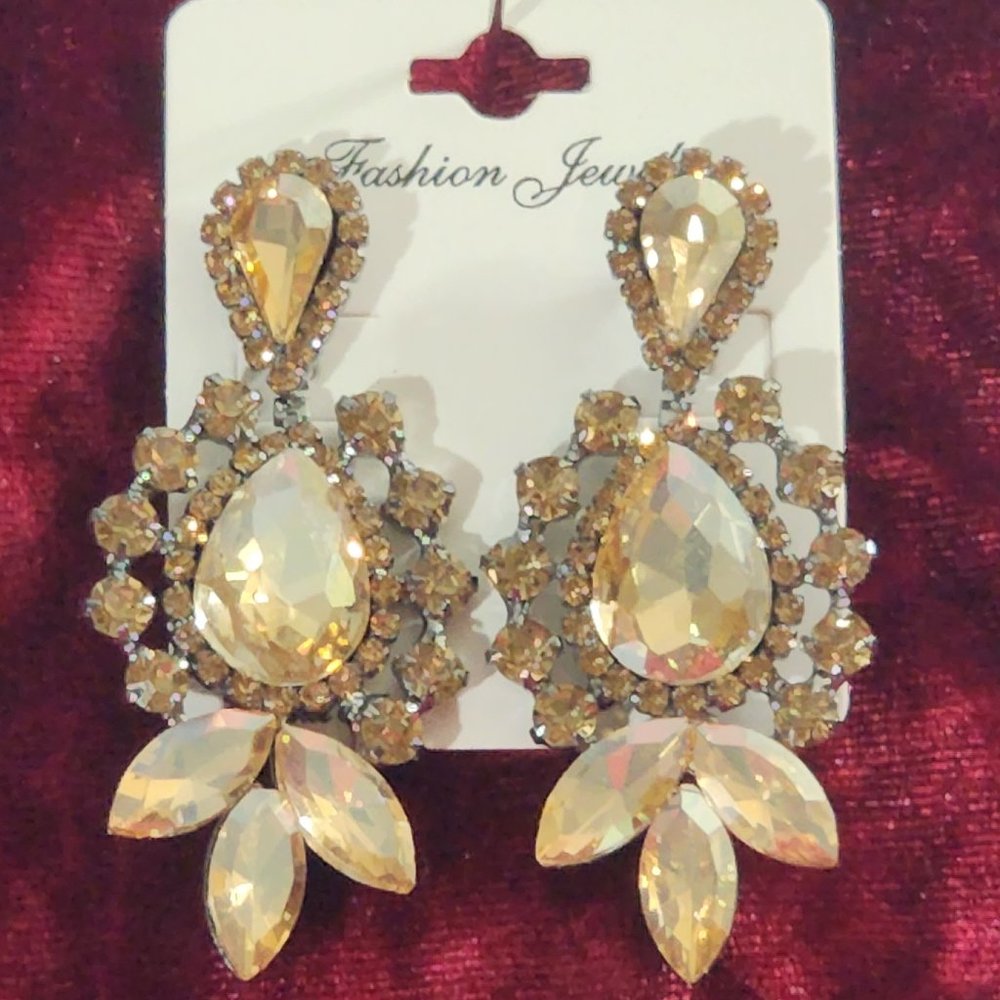 Golden Rhinestone Pierced Earrings